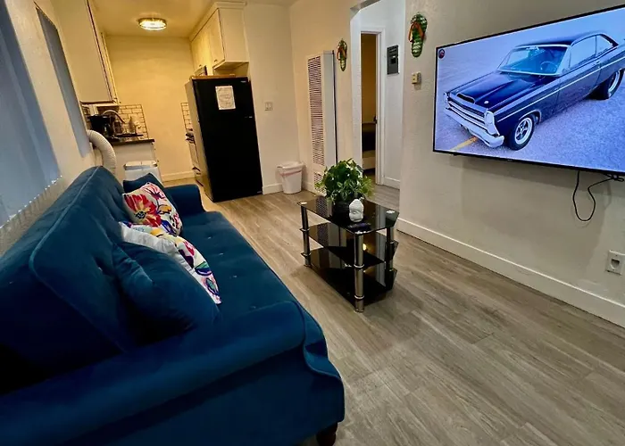 Cozy 2-Bedroom With 1-Bathroom Ideal For Small Group In Koretown